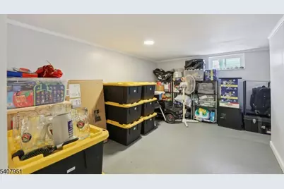 15 Godfrey Ave, Roseland, NJ 07068 - Photo 30
