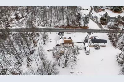 107 Oak Grove Rd, Raritan Township, NJ 08822 - Photo 6