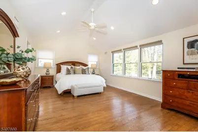 13 Blackstone Dr, Livingston, NJ 07039 - Photo 14