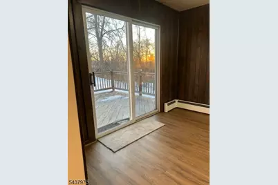 44 Oak St, Hamburg, NJ 07419 - Photo 6