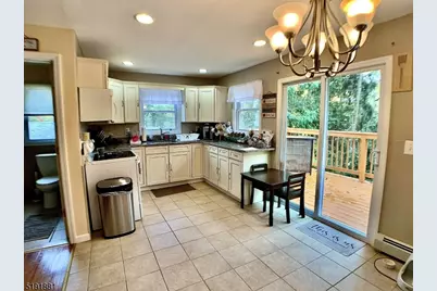 7 Jefferson Trl, Hopatcong, NJ 07843 - Photo 8