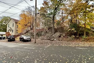 7 Jefferson Trail, Hopatcong, NJ 07843 - Photo 2