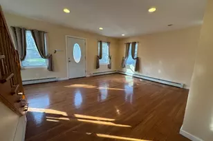 7 Jefferson Trail, Hopatcong, NJ 07843 - Photo 4