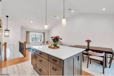 32 Kline Blvd, Woodbridge Township, NJ 07067 - Photo 14