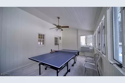 40 Rustic Trl, Raritan Township, NJ 08822 - Photo 18