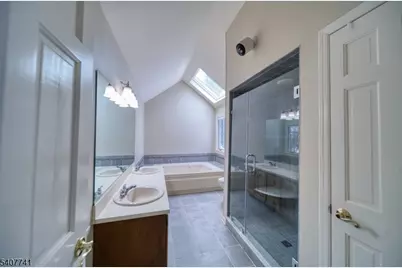 40 Rustic Trl, Raritan Township, NJ 08822 - Photo 26