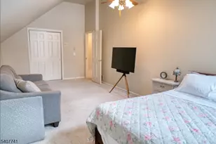 40 Rustic Trail, Raritan Township, NJ 08822 - Photo 32