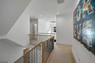 21 Harvey Dr, Millburn Twp., NJ 07078 - Photo 28