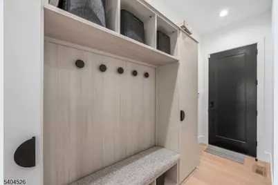 21 Harvey Dr, Millburn Twp., NJ 07078 - Photo 20