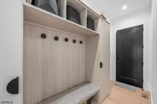 21 Harvey Dr, Millburn Twp., NJ 07078 - Photo 20