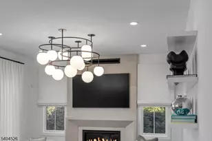 21 Harvey Dr, Millburn Twp., NJ 07078 - Photo 12