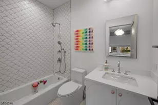 21 Harvey Dr, Millburn Twp., NJ 07078 - Photo 34