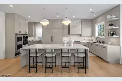 21 Harvey Dr, Millburn Twp., NJ 07078 - Photo 16