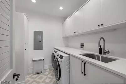 21 Harvey Dr, Millburn Twp., NJ 07078 - Photo 36