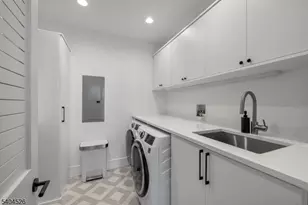 21 Harvey Dr, Millburn Twp., NJ 07078 - Photo 36