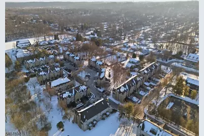 57 Daria Lane, Berkeley Heights Township, NJ 07922 - Photo 32