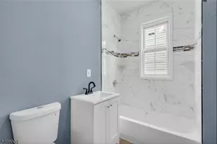 568 Grove St, Irvington, NJ 07111 - Photo 4