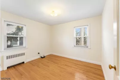 545 Homer Ter, Union Township, NJ 07083 - Photo 10