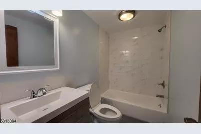 47 Hackensack Ave, Ridgefield, NJ 07660 - Photo 12