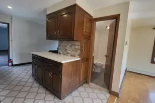 47 Hackensack Ave, Ridgefield, NJ 07660 - Photo 10