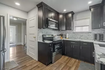 8 John St, Montville Township, NJ 07058 - Photo 10