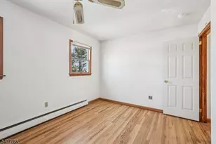 286 Carentan Rd, Hopatcong, NJ 07843 - Photo 18