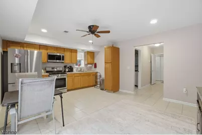 641 Quinton Ave, Kenilworth, NJ 07033 - Photo 22