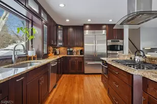 6 Connel Dr, West Orange Township, NJ 07052 - Photo 10