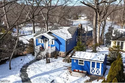 7 Birch Rd, Bloomingdale, NJ 07403 - Photo 4