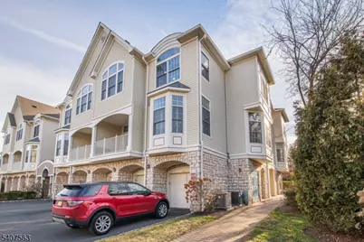 115 Kensington Ln, Livingston Twp., NJ 07039 - Photo 22