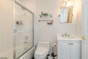 115 Kensington Ln, Livingston Twp., NJ 07039 - Photo 6