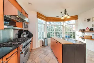 115 Kensington Ln, Livingston Twp., NJ 07039 - Photo 14