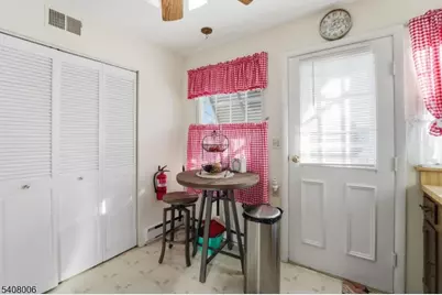 7 Woodstock Ln, Manchester Township, NJ 08759 - Photo 4