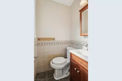 1154 Valley Rd #1A, Wayne Twp., NJ 07470 - Photo 12