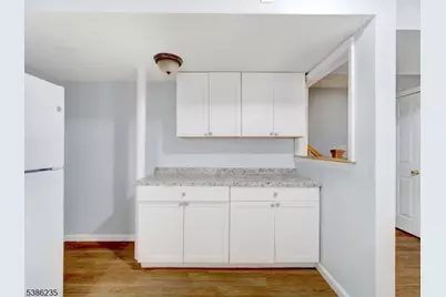 33 Kent St, Newark, NJ 07108 - Photo 6