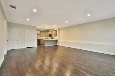 115 Watchung Ave #1, Montclair, NJ 07043 - Photo 2