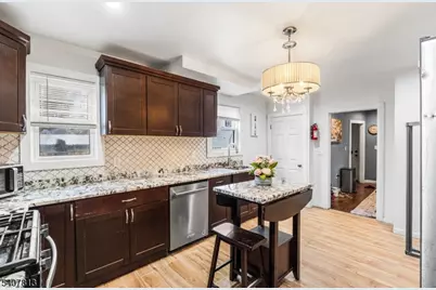 218 Muhlenberg Pl, Plainfield, NJ 07060 - Photo 24