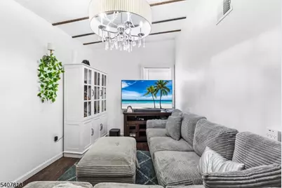 218 Muhlenberg Pl, Plainfield, NJ 07060 - Photo 12