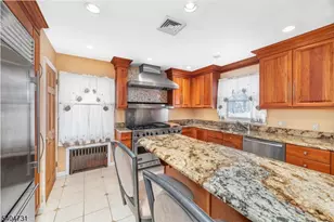 1094 McBride Ave, Woodland Park, NJ 07424 - Photo 12