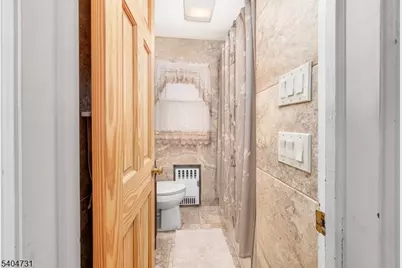 1094 McBride Ave, Woodland Park, NJ 07424 - Photo 18