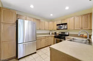 26 Mews Ln, South Orange, NJ 07079 - Photo 4