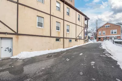 140 Jackson Ave, Woodland Park, NJ 07424 - Photo 22
