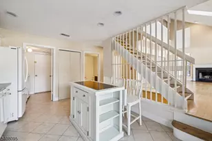 18 Woodhill St, Franklin Township, NJ 08873 - Photo 12