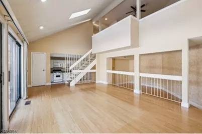 18 Woodhill St, Franklin Township, NJ 08873 - Photo 6