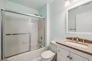 18 Woodhill St, Franklin Township, NJ 08873 - Photo 20