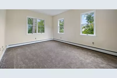 250 Woodcliff Ave, Little Falls Township, NJ 07424 - Photo 12