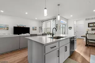 87 E Hartwick Dr, Montgomery Township, NJ 08558 - Photo 10