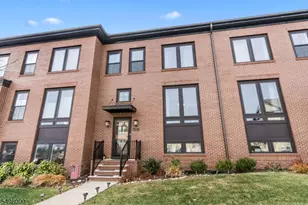 87 E Hartwick Dr, Montgomery Township, NJ 08558 - Photo 2