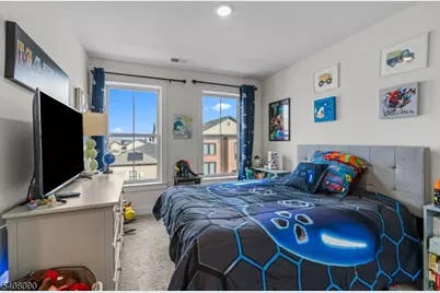 87 E Hartwick Dr, Montgomery Township, NJ 08558 - Photo 16