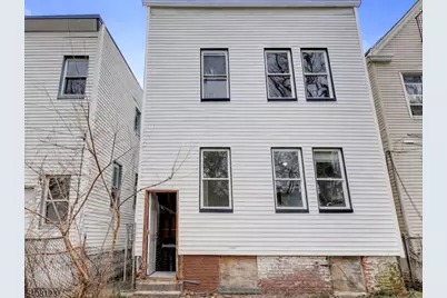 221 Bayview Ave, Jersey City, NJ 07305 - Photo 24